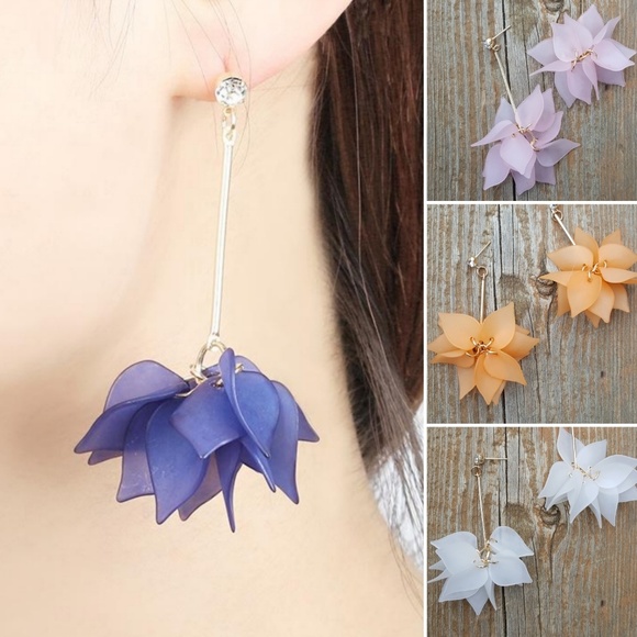 Jewelry - 14k Gold Plated Petal Drop Earrings